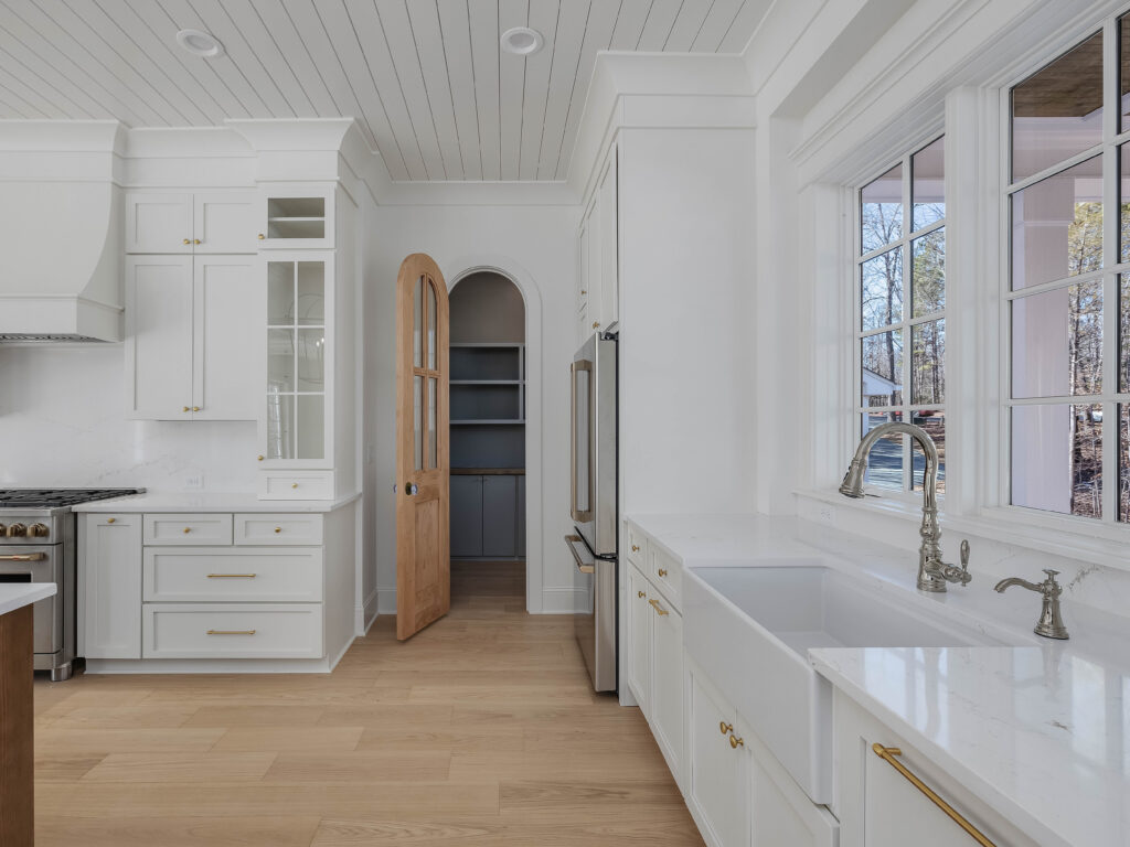 271 Talon Drive - Pantry