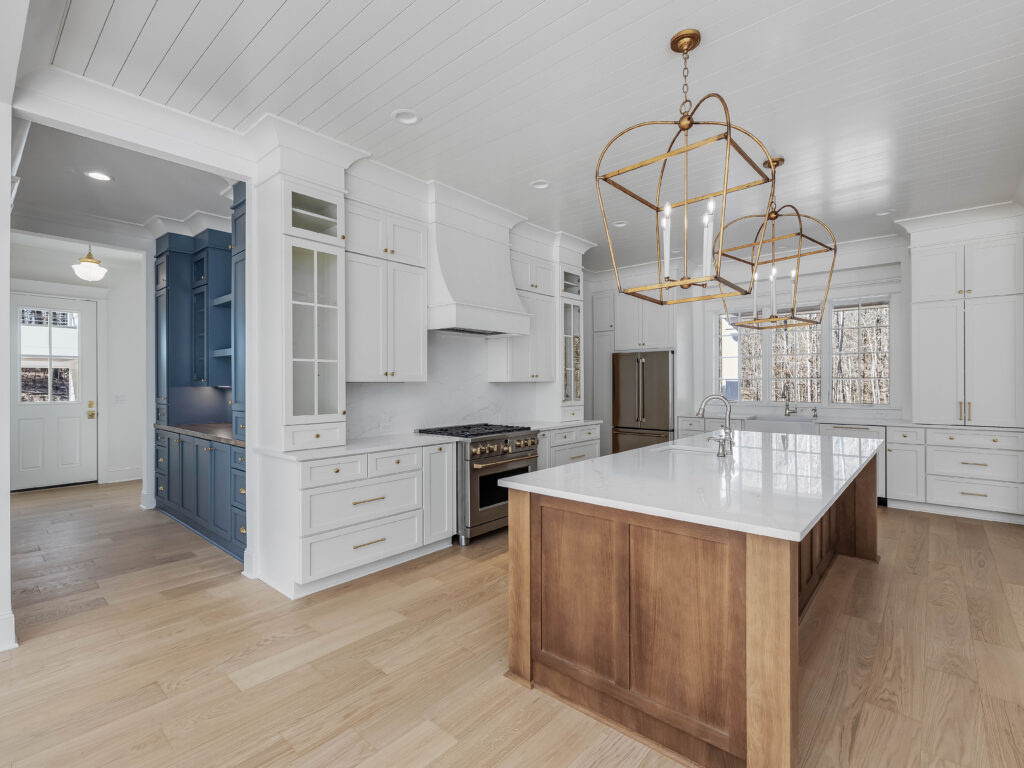 271 Talon Drive - Butlers Pantry