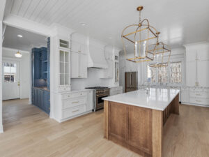 271 Talon Drive - Butlers Pantry