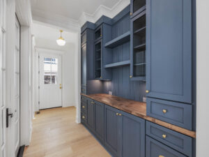 271 Talon Drive - Butlers Pantry