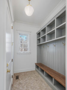 271 Talon Drive - Hall -Mudroom