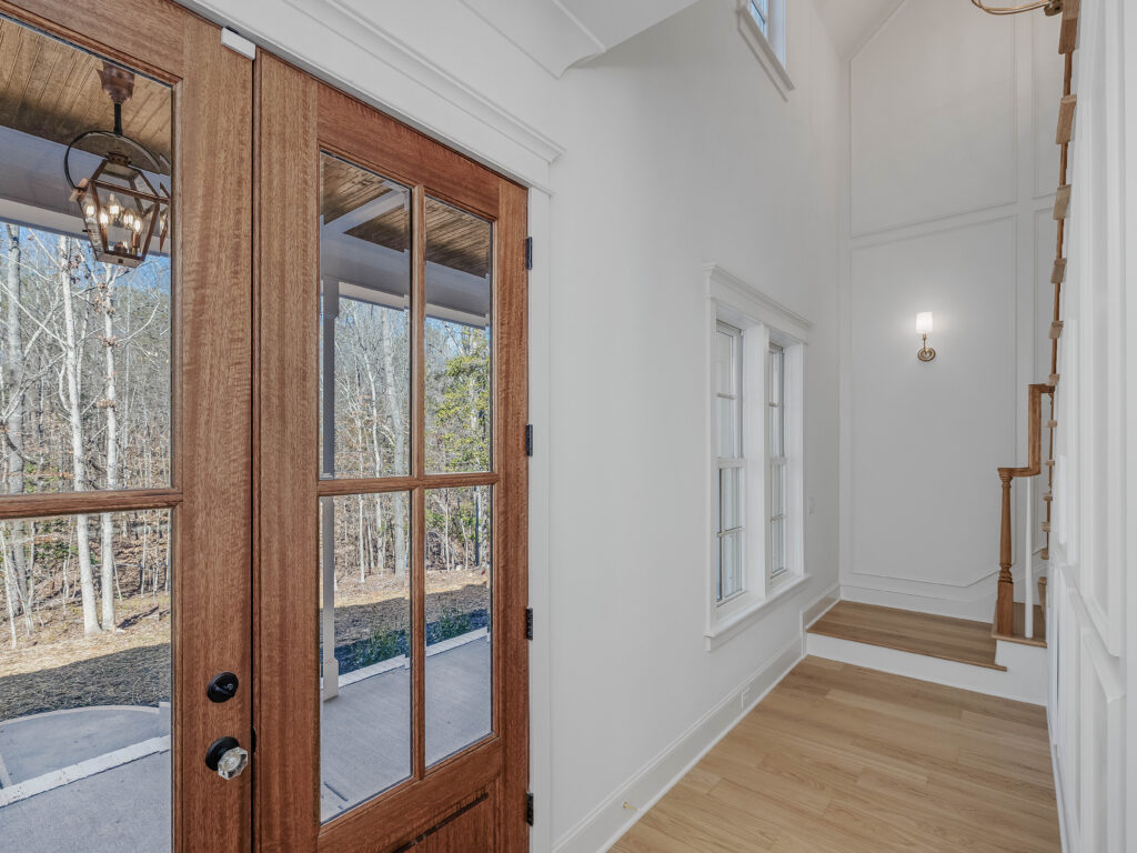 271 Talon Drive - Main Staircase