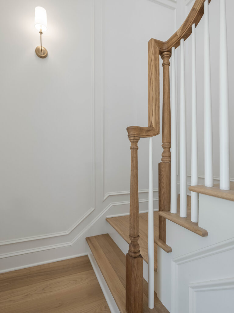 271 Talon Drive - Main Staircase