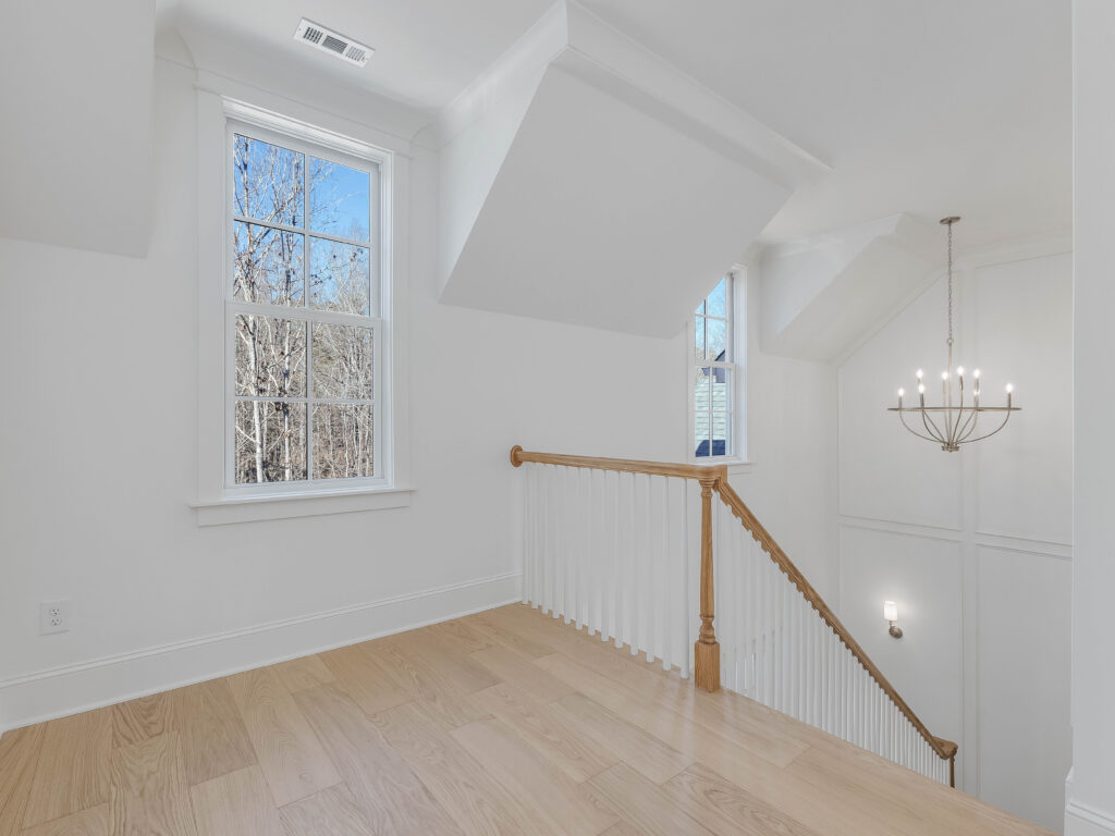 271 Talon Drive - Main Staircase