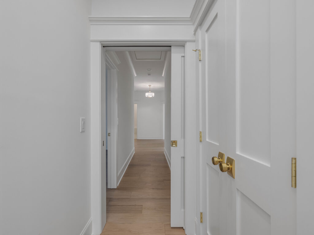 271 Talon Drive - Hall