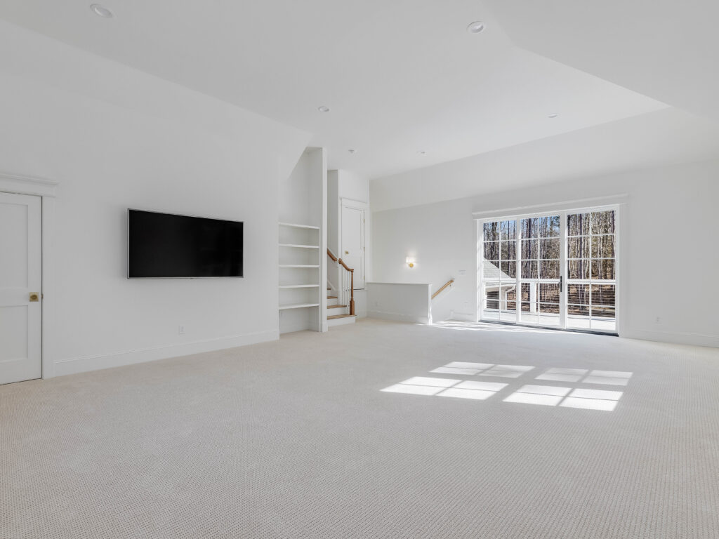 271 Talon Drive - Bonus Room